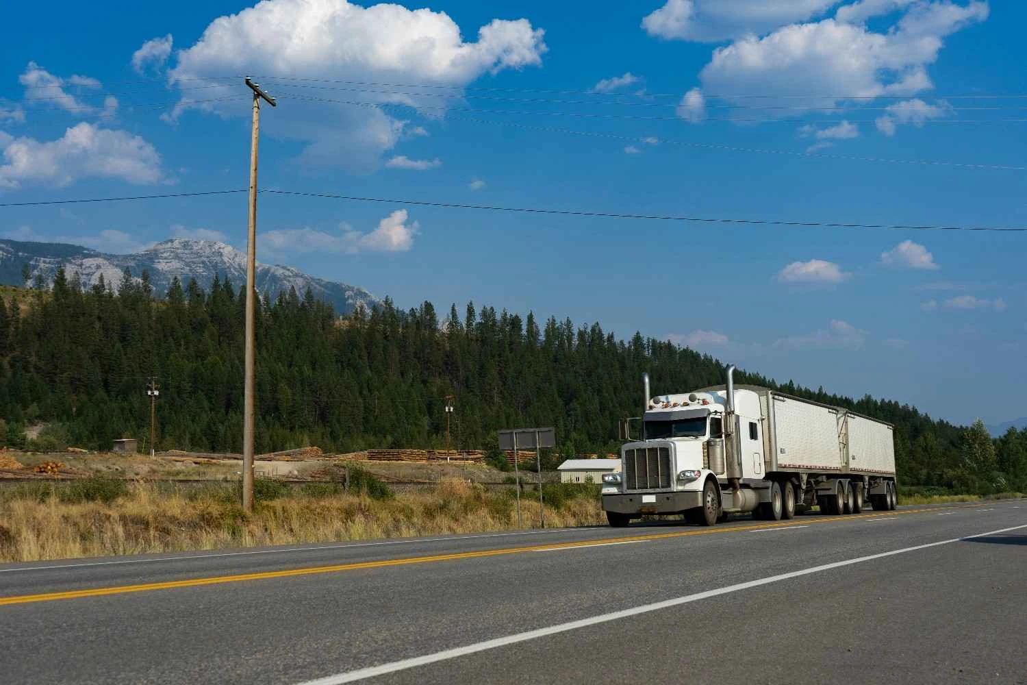 Top 10 Strategies to Decrease Trucking Costs in 2025